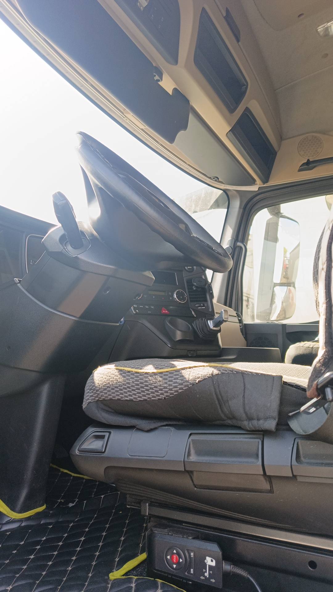 Mercedes-Benz Actros 4 1842 LS 4x2 (BigSpace),  713 818 км, 2018 года в лизинг