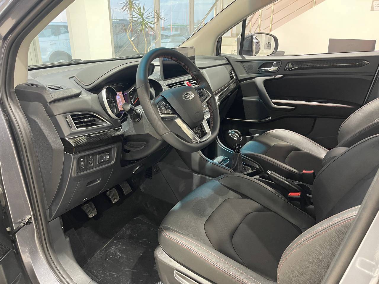 JAC JS3 Luxury 1.6 MT