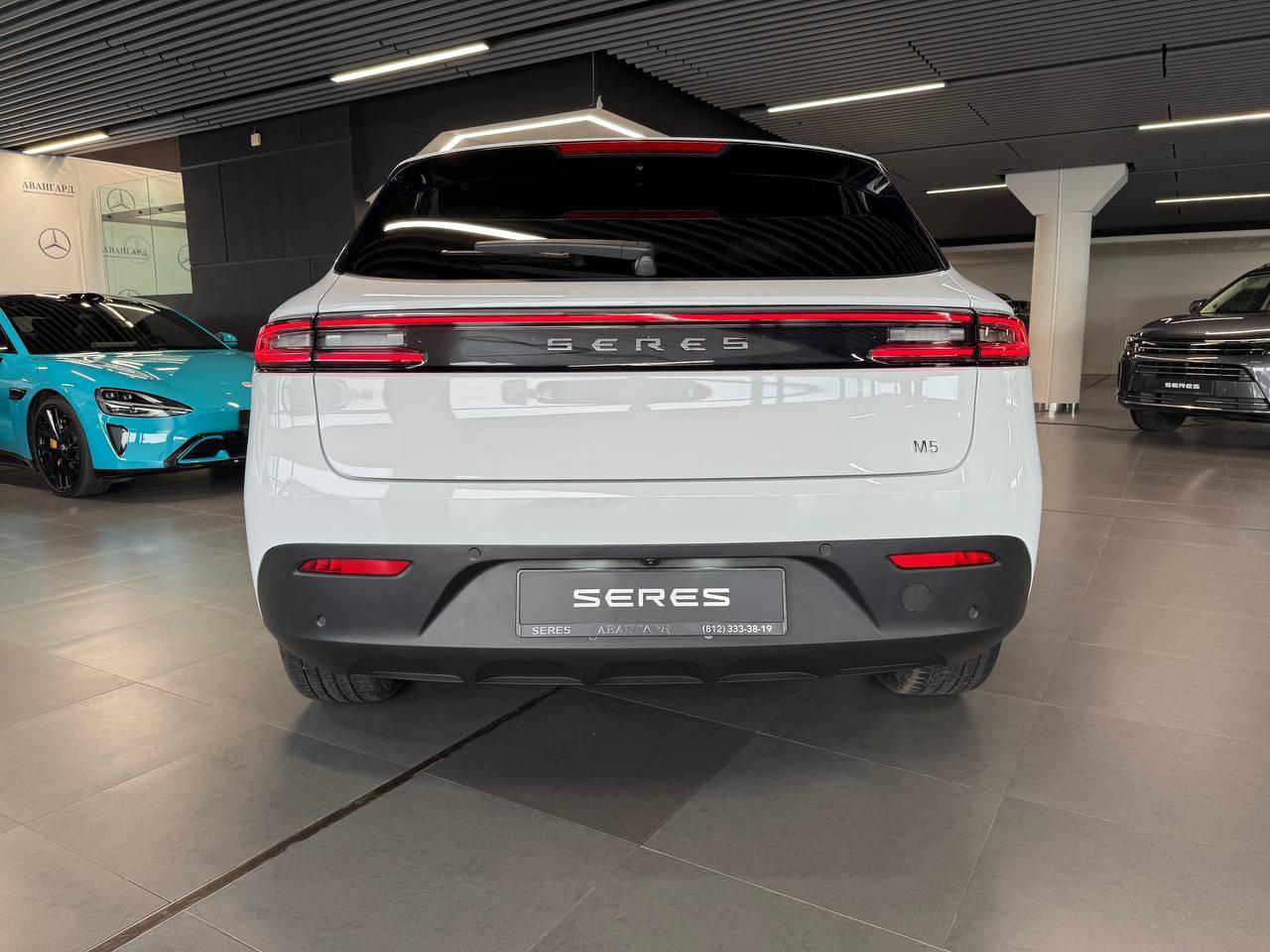 Seres M5 Premium 1.5hyb AT 4WD