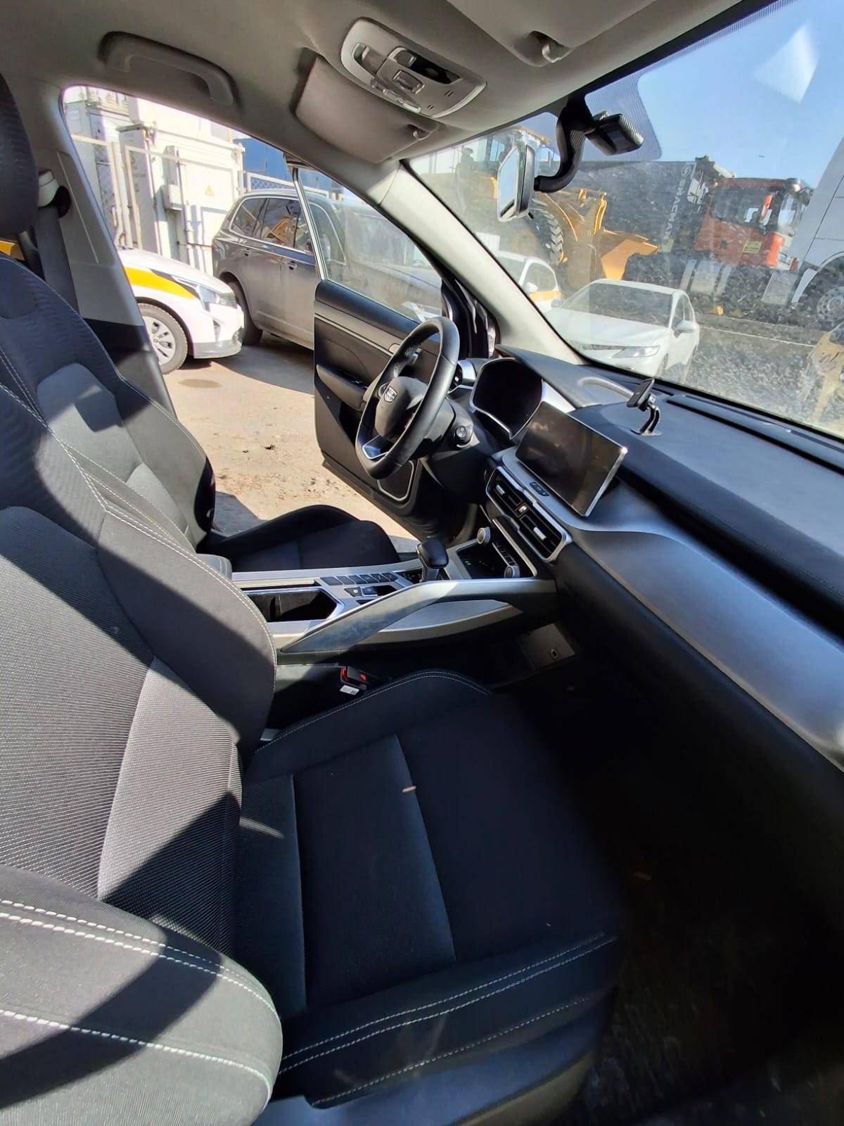 Geely Coolray,  33 185 км, 2023 года в лизинг