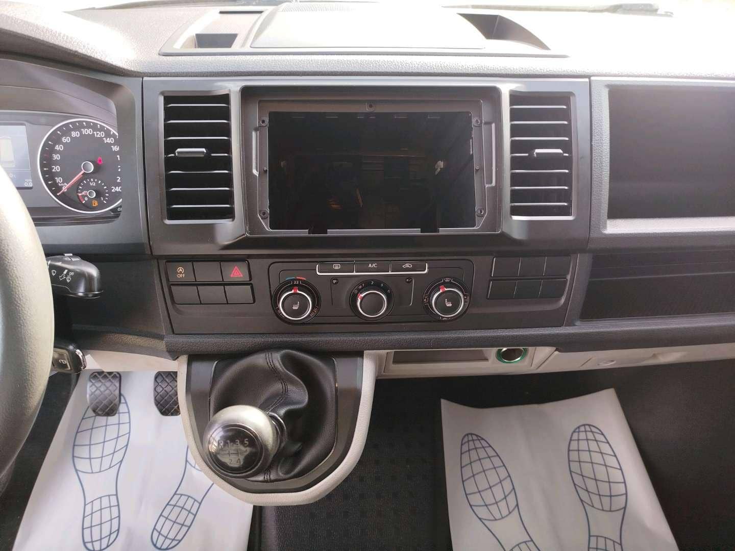 Volkswagen Transporter,  164 693 км, 2019 года в лизинг