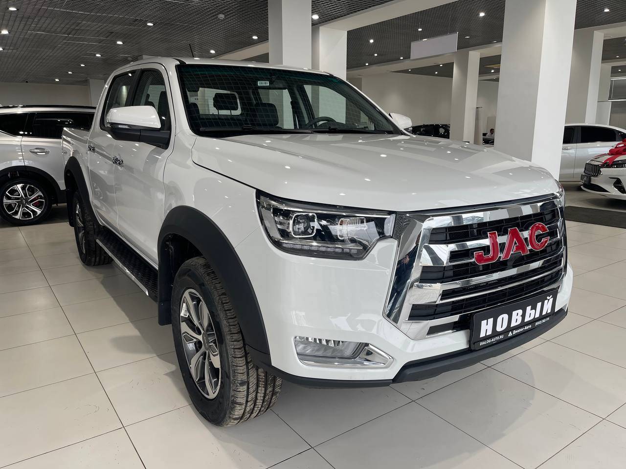 JAC T8 Full Extra 2.0T 6MT 4WD