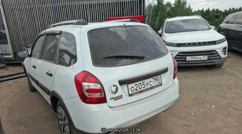 Lada Granta Кросс,  92 485 км, 2023 года в лизинг