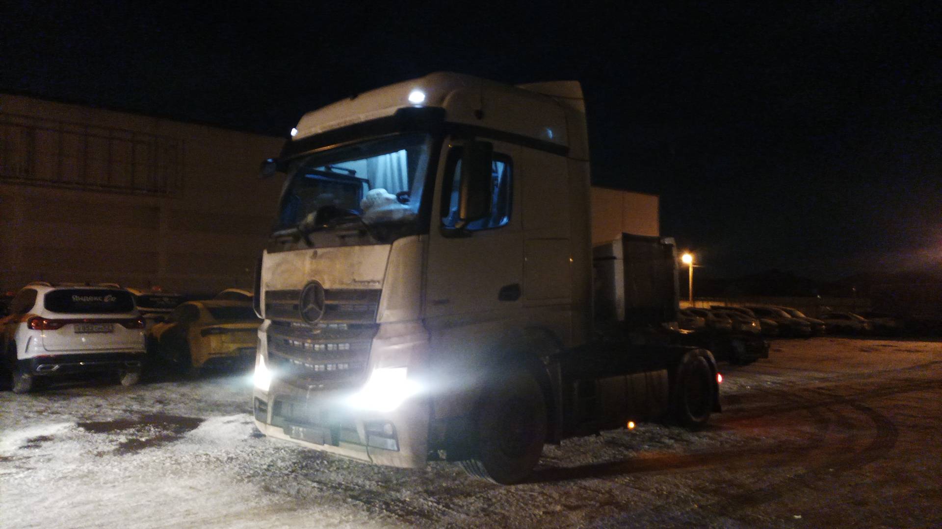Mercedes-Benz Actros 5 1851 LS 4x2 (BigSpace)