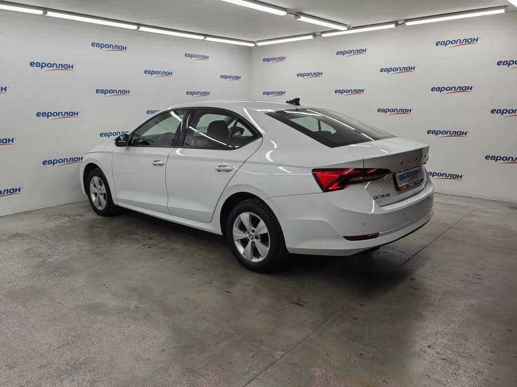 Skoda Octavia,  144 848 км, 2021 года в лизинг