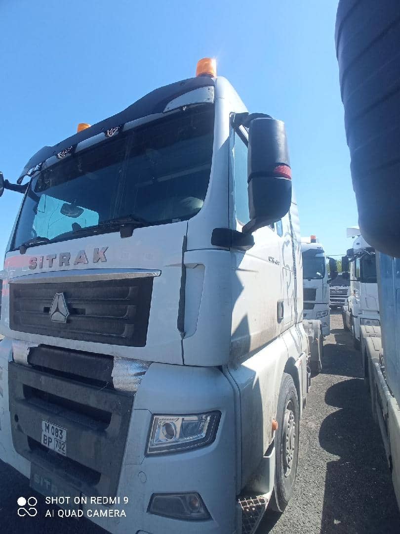 Sitrak C7H 4x2 ZZ4186V361HE,  429 763 км, 2023 года в лизинг