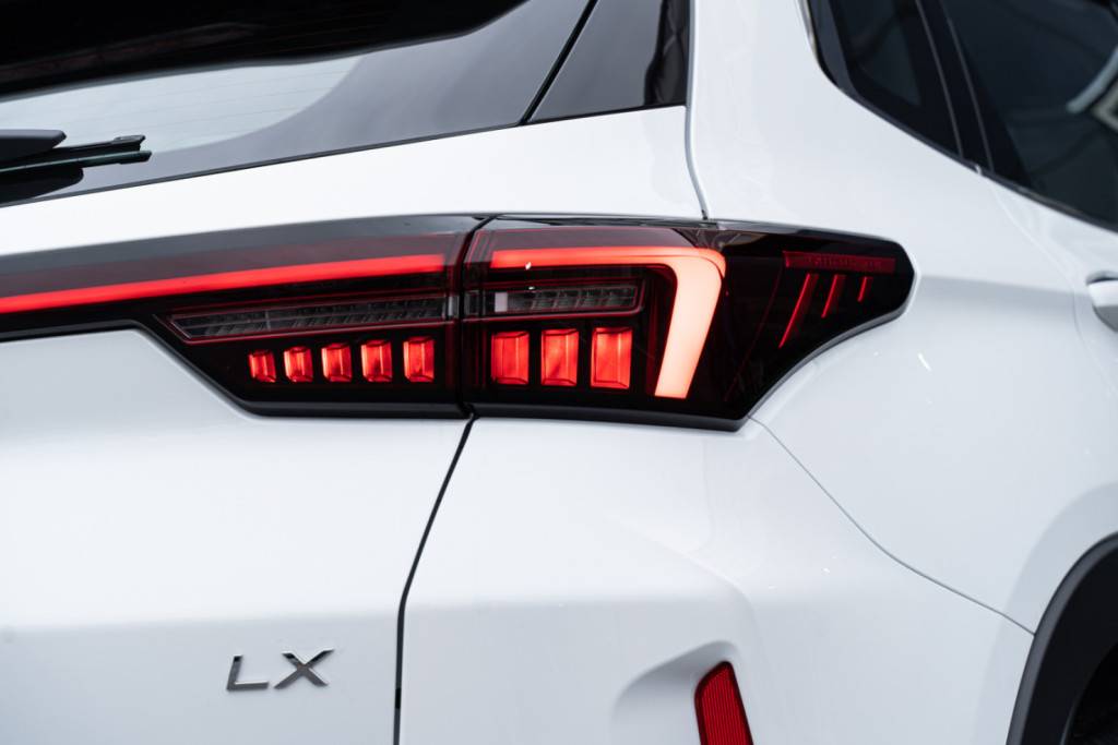 EXEED LX Премиум 1.6Т АТ полный привод (Premium)