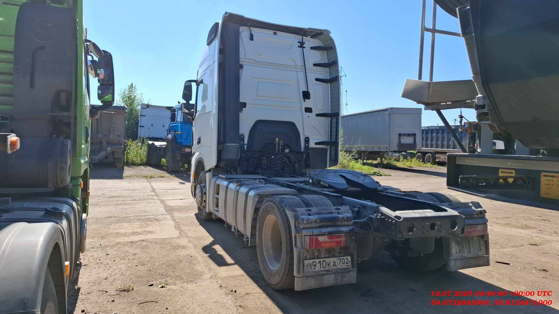 Shacman SX4188YY381,  60 711 км, 2023 года в лизинг