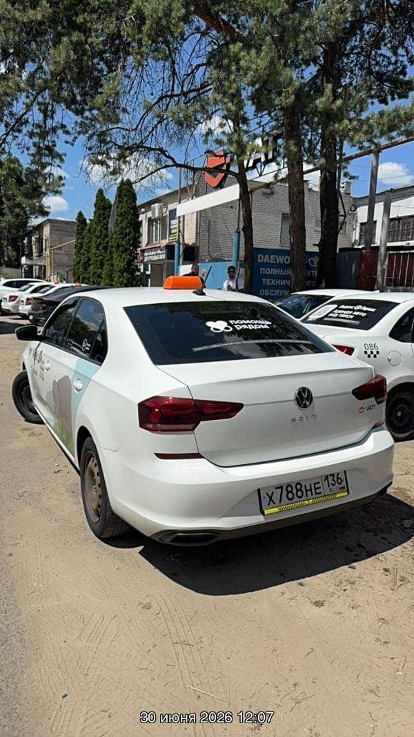 Volkswagen Polo,  295 504 км, 2021 года в лизинг