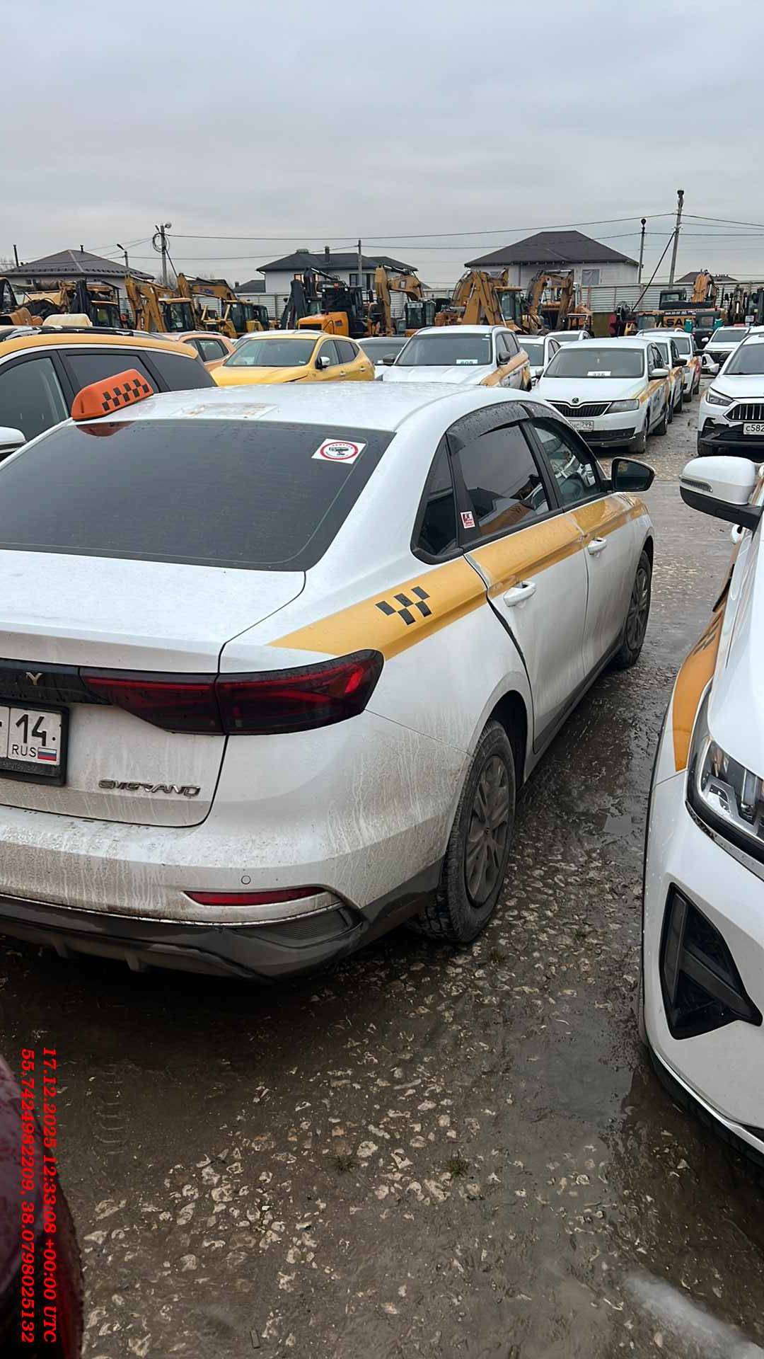 Geely Emgrand,  119 975 км, 2024 года в лизинг