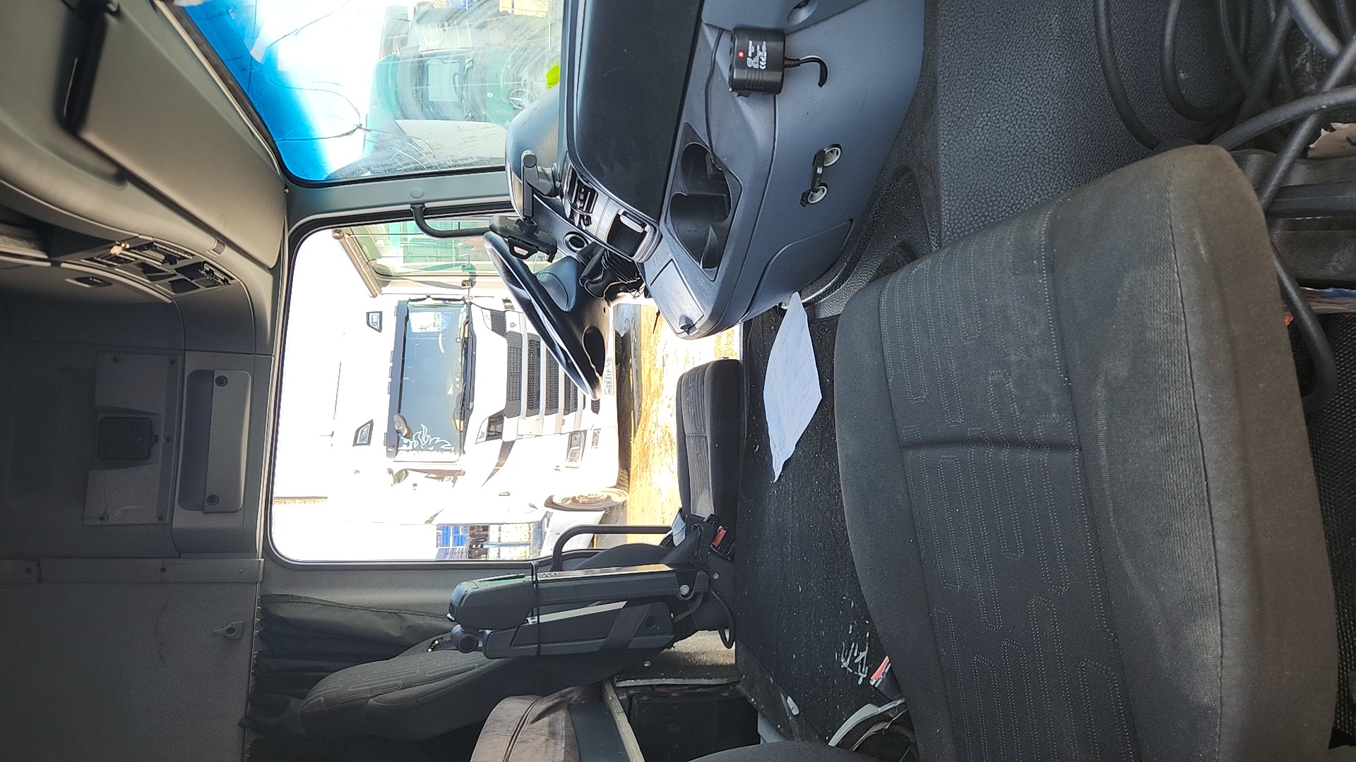 Mercedes-Benz Actros 3 1841 LS 4x2 (L),  1 183 561 км, 2018 года в лизинг