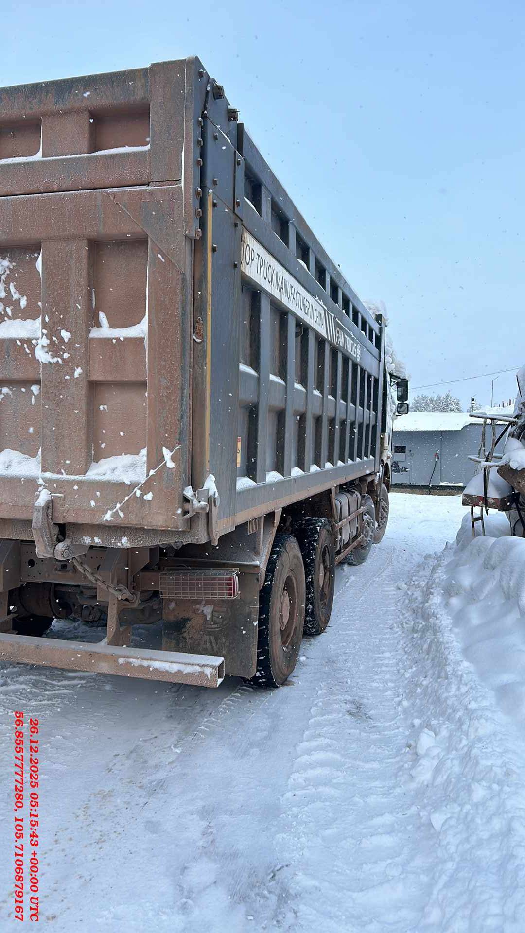 FAW CA3310P66K24T4E5 8х4,  128 385 км, 2022 года