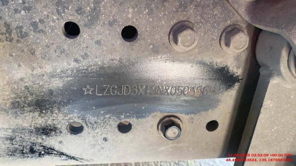 Shacman SX4188YY381,  519 177 км, 2022 года в лизинг