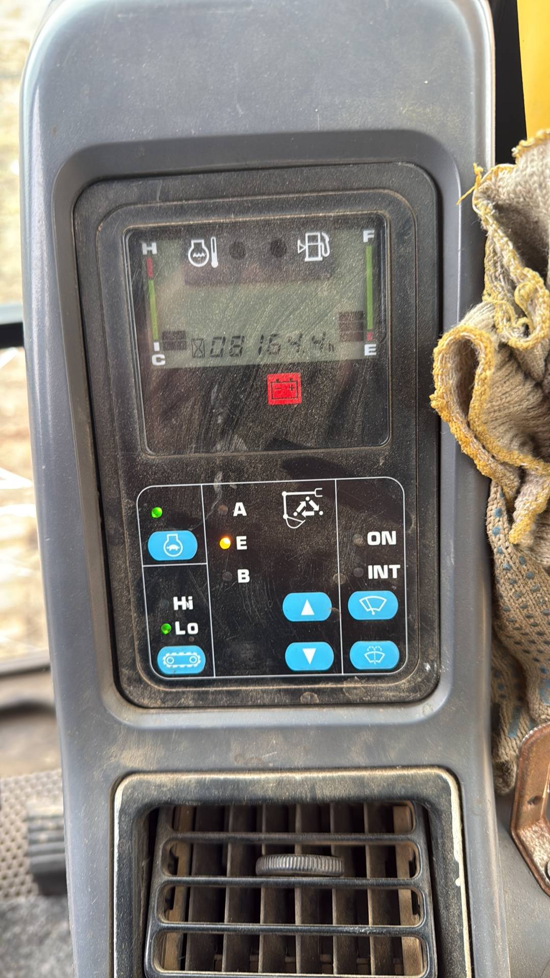 KOMATSU PC400-7,  8 164 км, 2010 года в лизинг