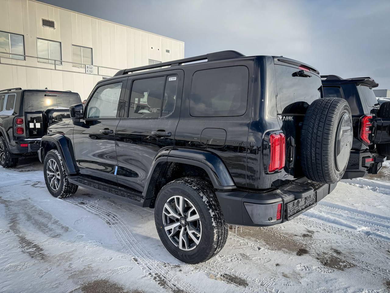 Tank 300 Сити Премиум 2.0 АТ полный привод