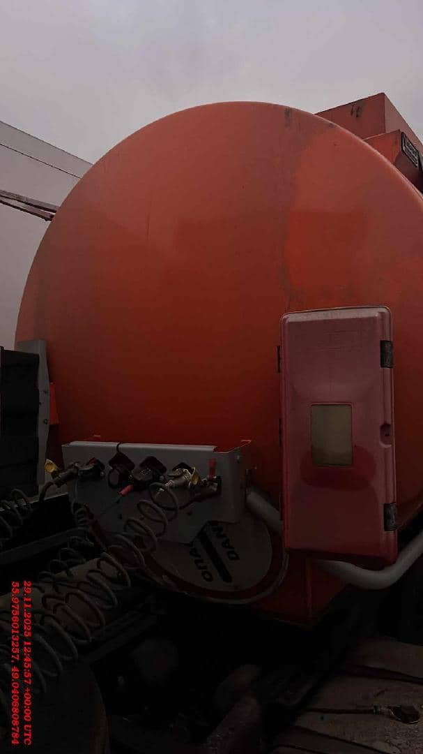 Сеспель Бензовоз SF3328 (964845), 2021 года