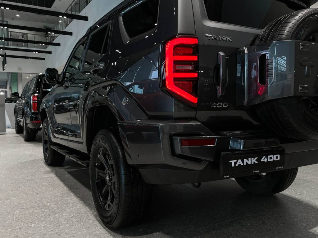 Tank 400 2.0T AT 4WD Premium