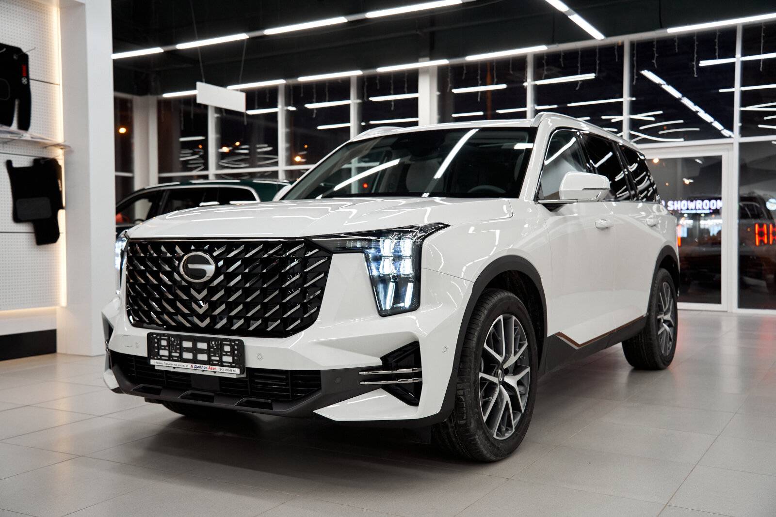 GAC GS8 GX Premium 2.0 8AT 4WD