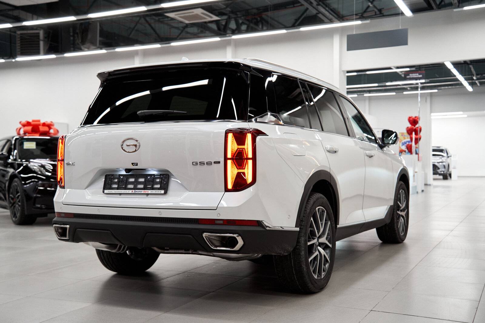 GAC GS8 GX Premium 2.0 8AT 4WD