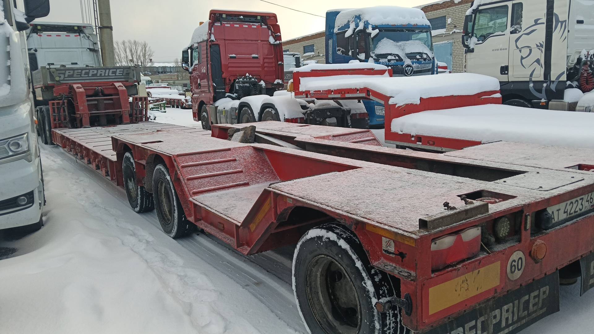 Компания СпецПрицеп Тяжеловоз низкорамный 9942D3, 2022 года в лизинг