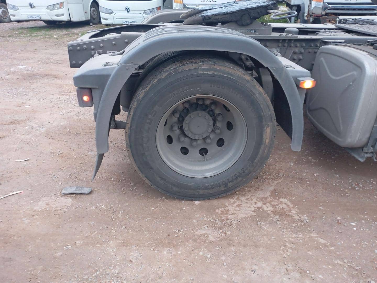 DongFeng GX DFH4180 4x2,  907 383 км, 2023 года в лизинг