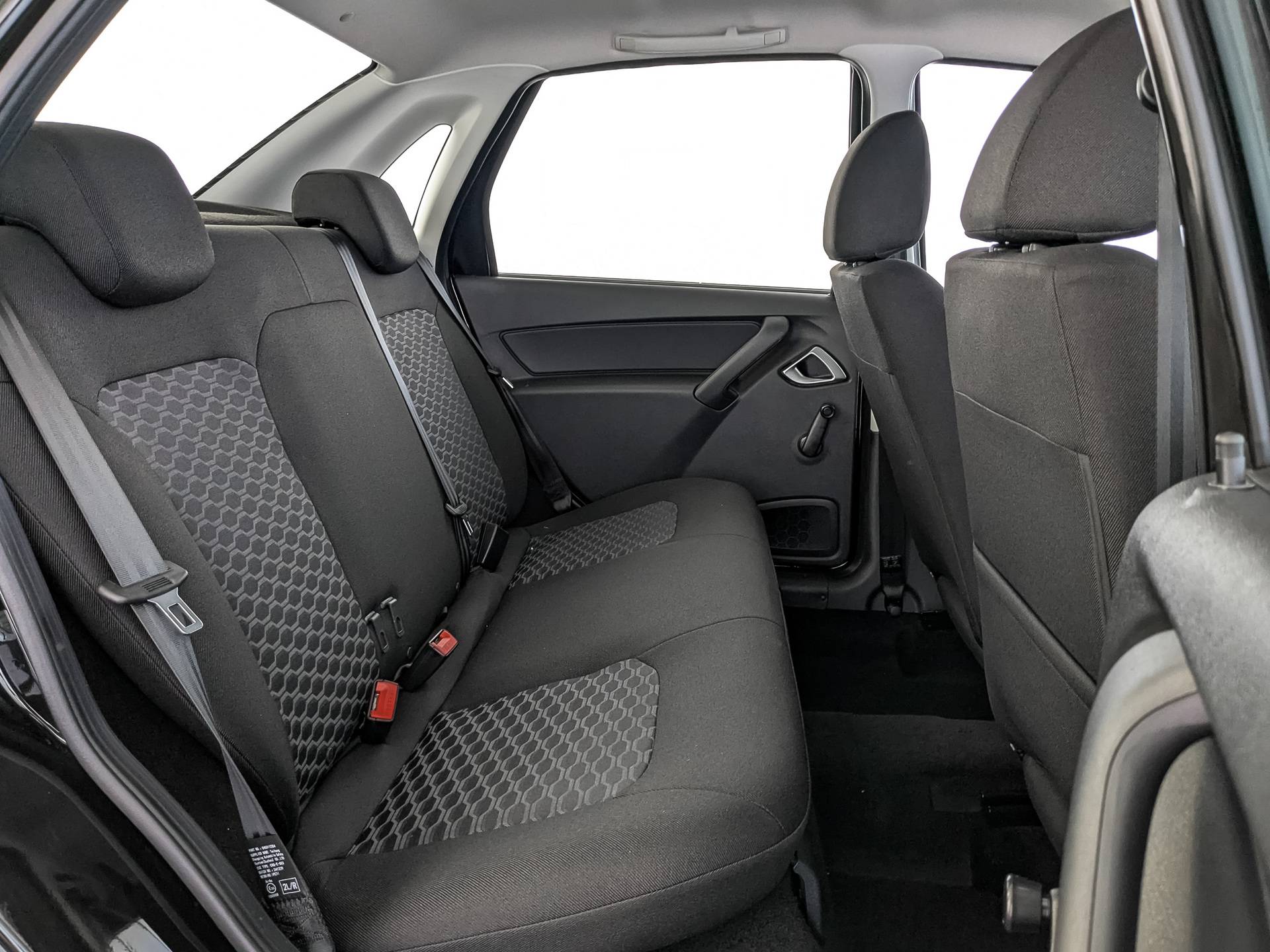 Lada Granta седан Comfort 24 Plus R15 1.6 106hp 5MT