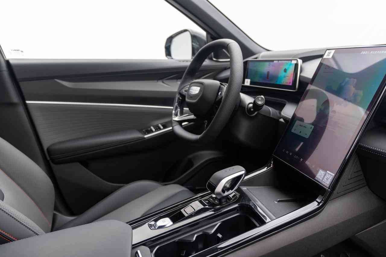 Geely Cityray Flagship Sport 1.5T 7DCT 2WD