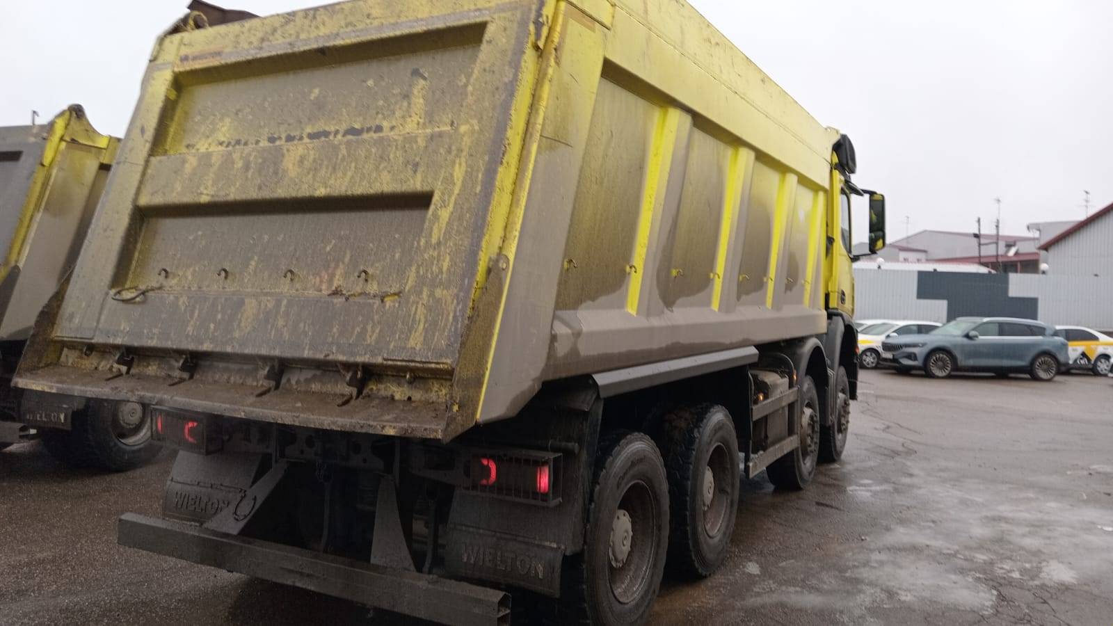 Mercedes-Benz Arocs 4142 K  Лот 000007855