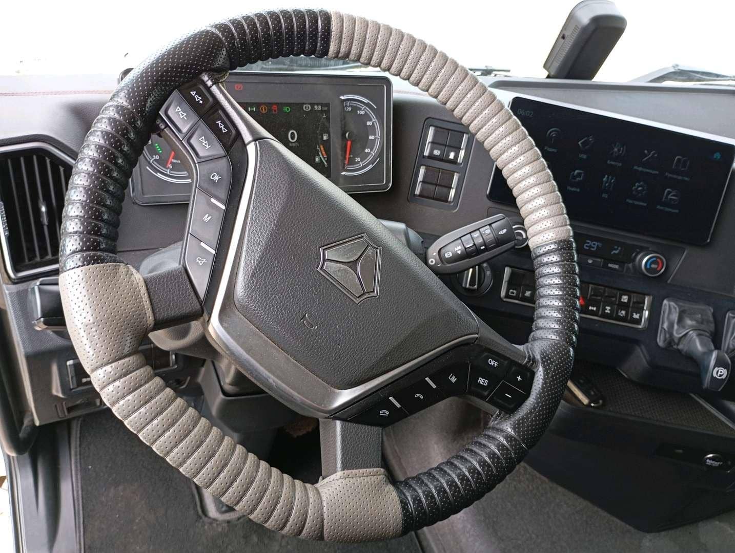 Sitrak С7Н MAX 6×4 ZZ4256V364HE,  258 210 км, 2023 года в лизинг