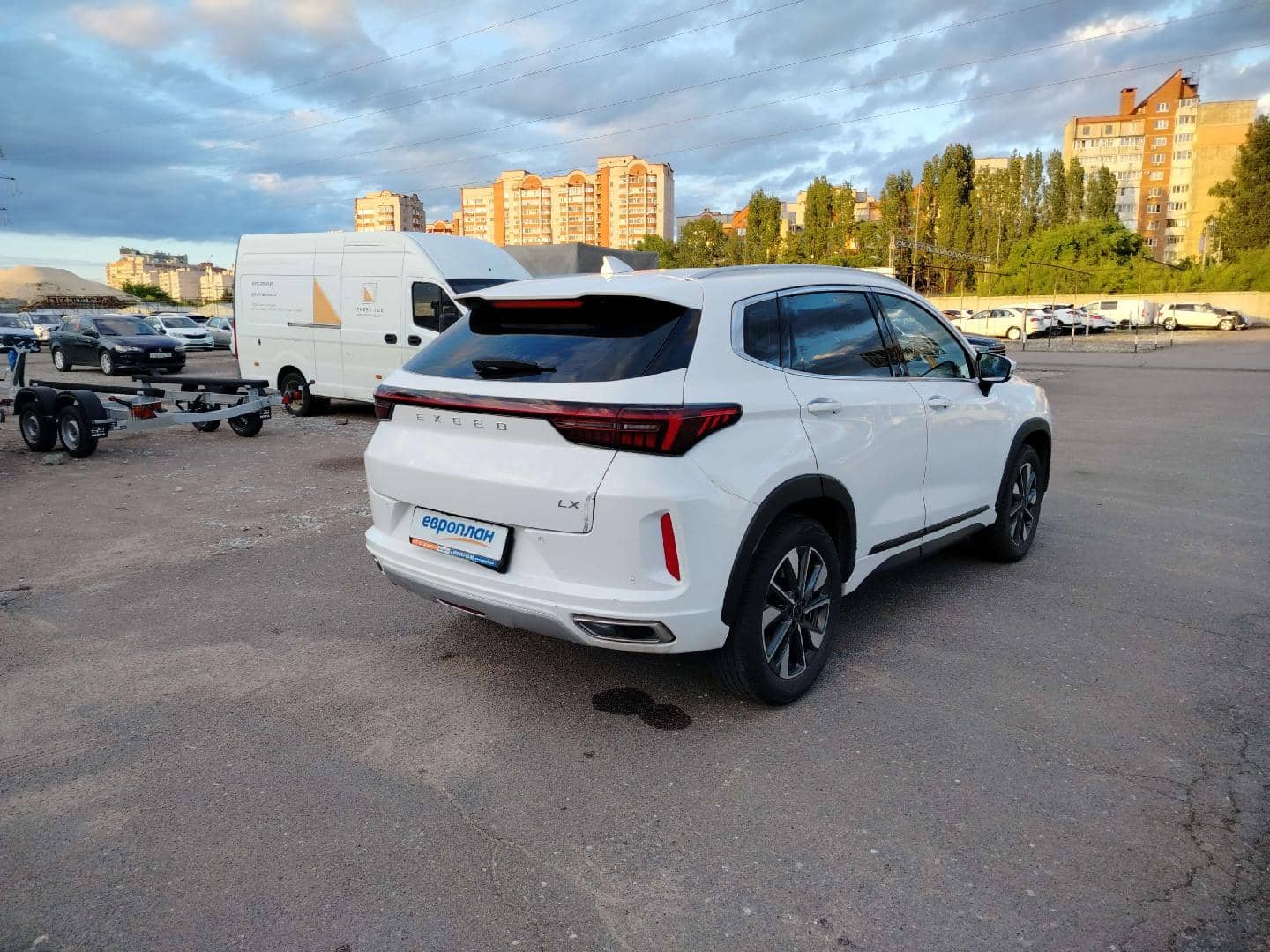 EXEED LX,  165 572 км, 2023 года в лизинг