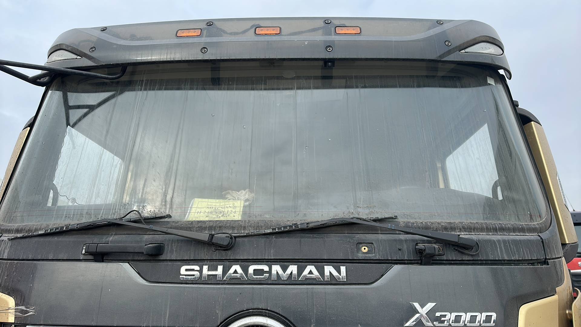 Shacman SX32586V384,  115 000 км, 2023 года