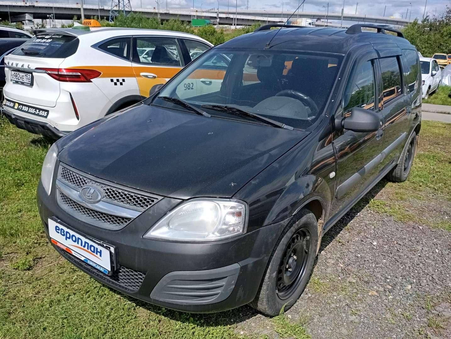 Lada Largus универсал,  269 982 км, 2019 года в лизинг