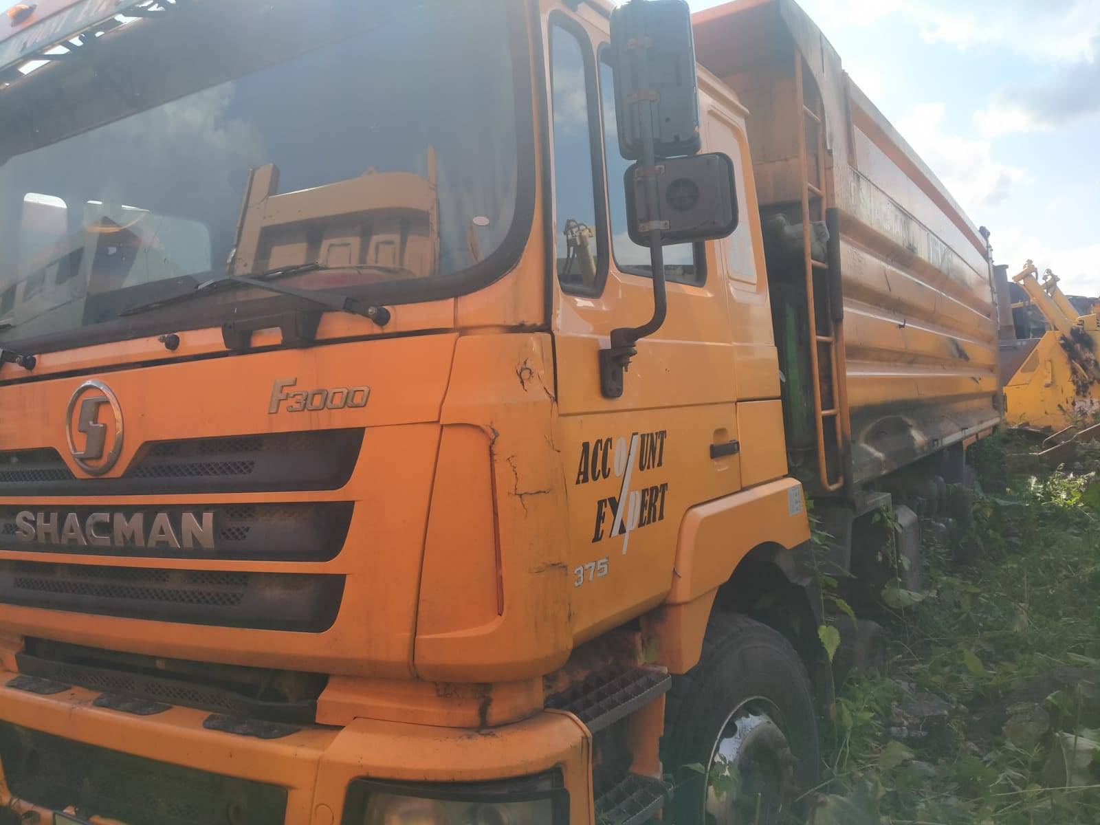 Shacman SX3318DT366 8x4
