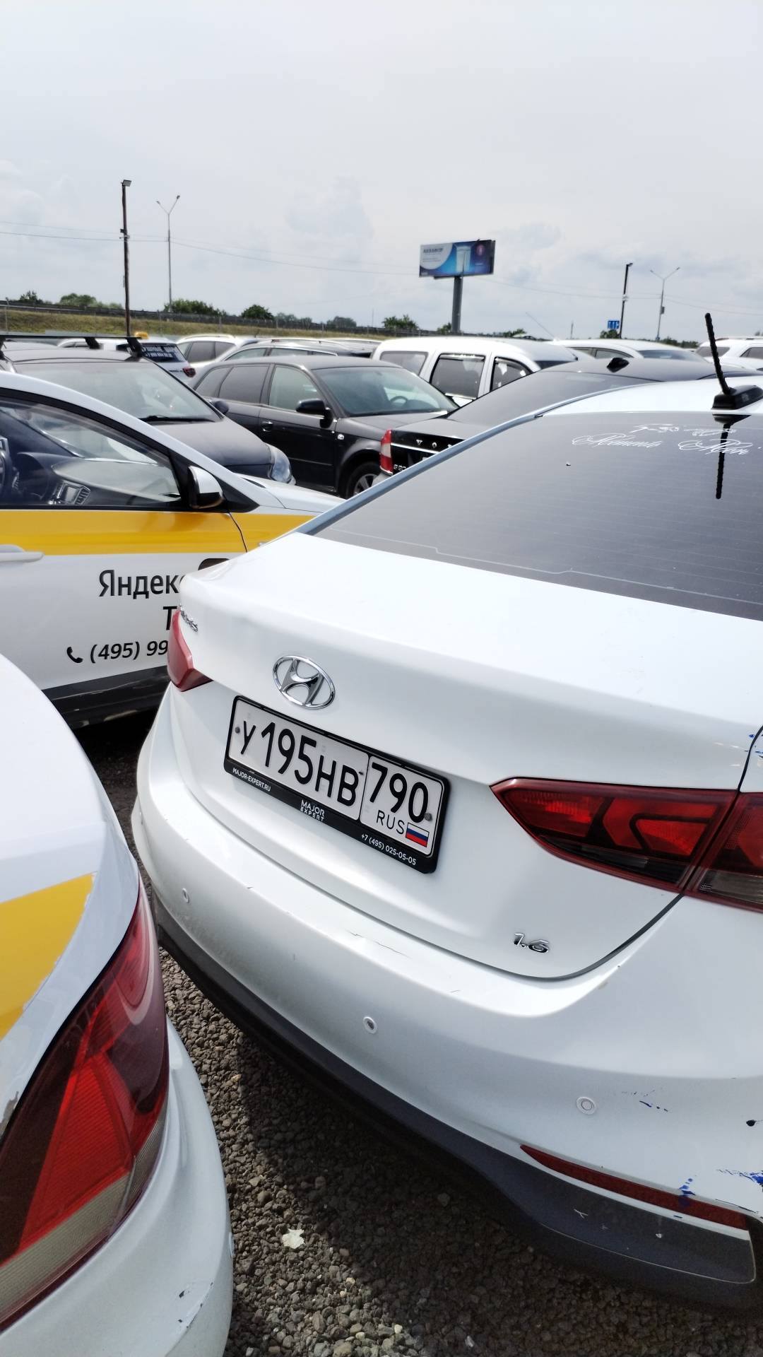 Hyundai Solaris,  254 847 км, 2019 года в лизинг