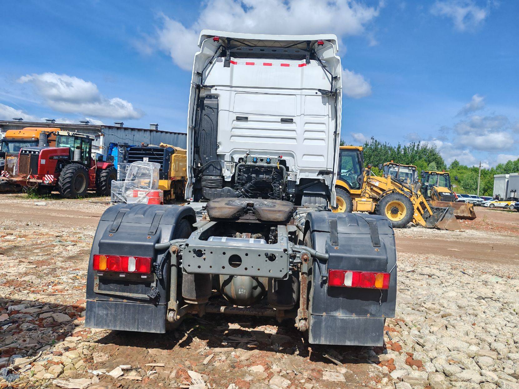 Sitrak C7H MAX ZZ4186V391HE,  136 026 км, 2023 года в лизинг