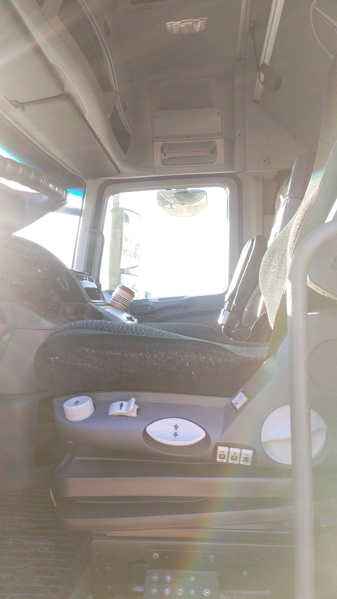 Mercedes-Benz Actros 3 1844 LS 4x2 (L),  205 227 км, 2017 года в лизинг