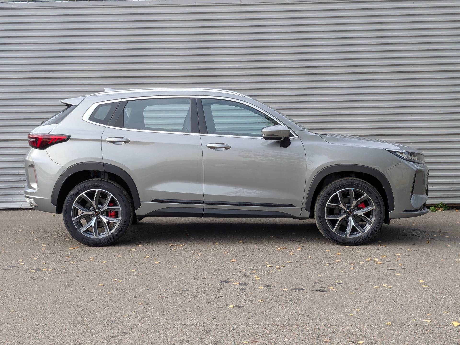 EXEED LX Premium 1.6T 7DCT 4WD
