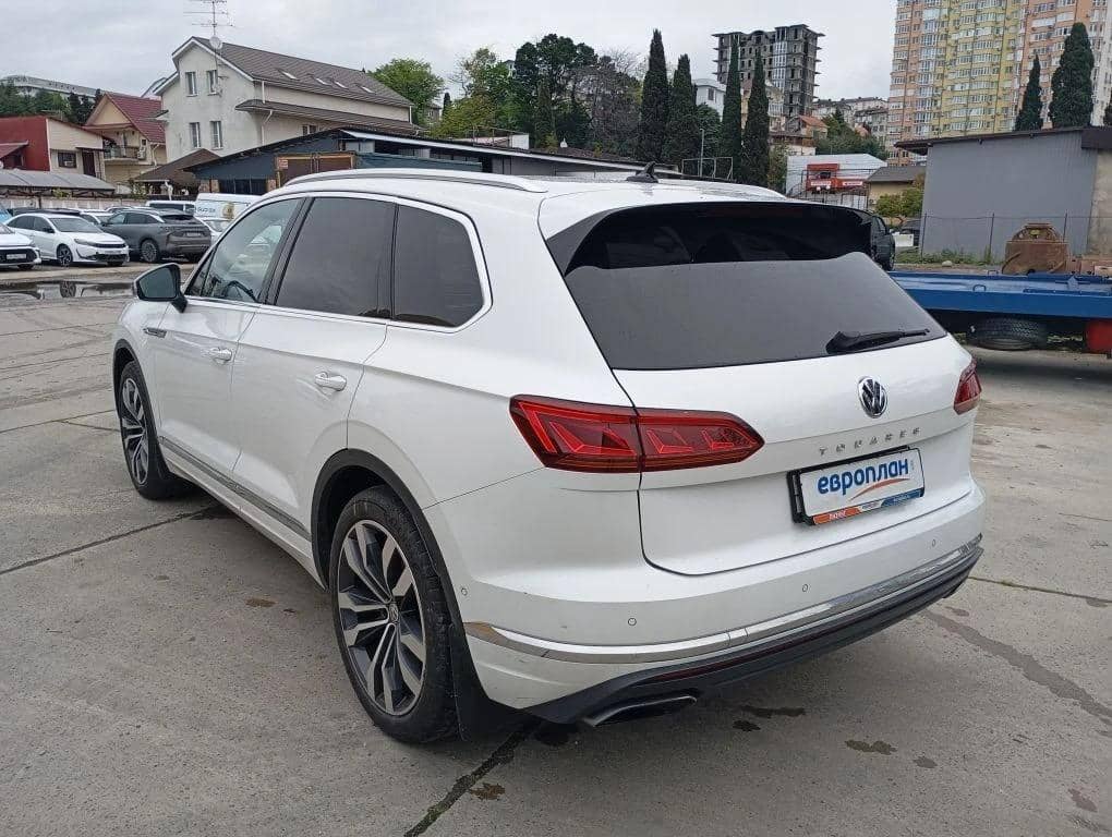 Volkswagen Touareg,  114 028 км, 2020 года в лизинг