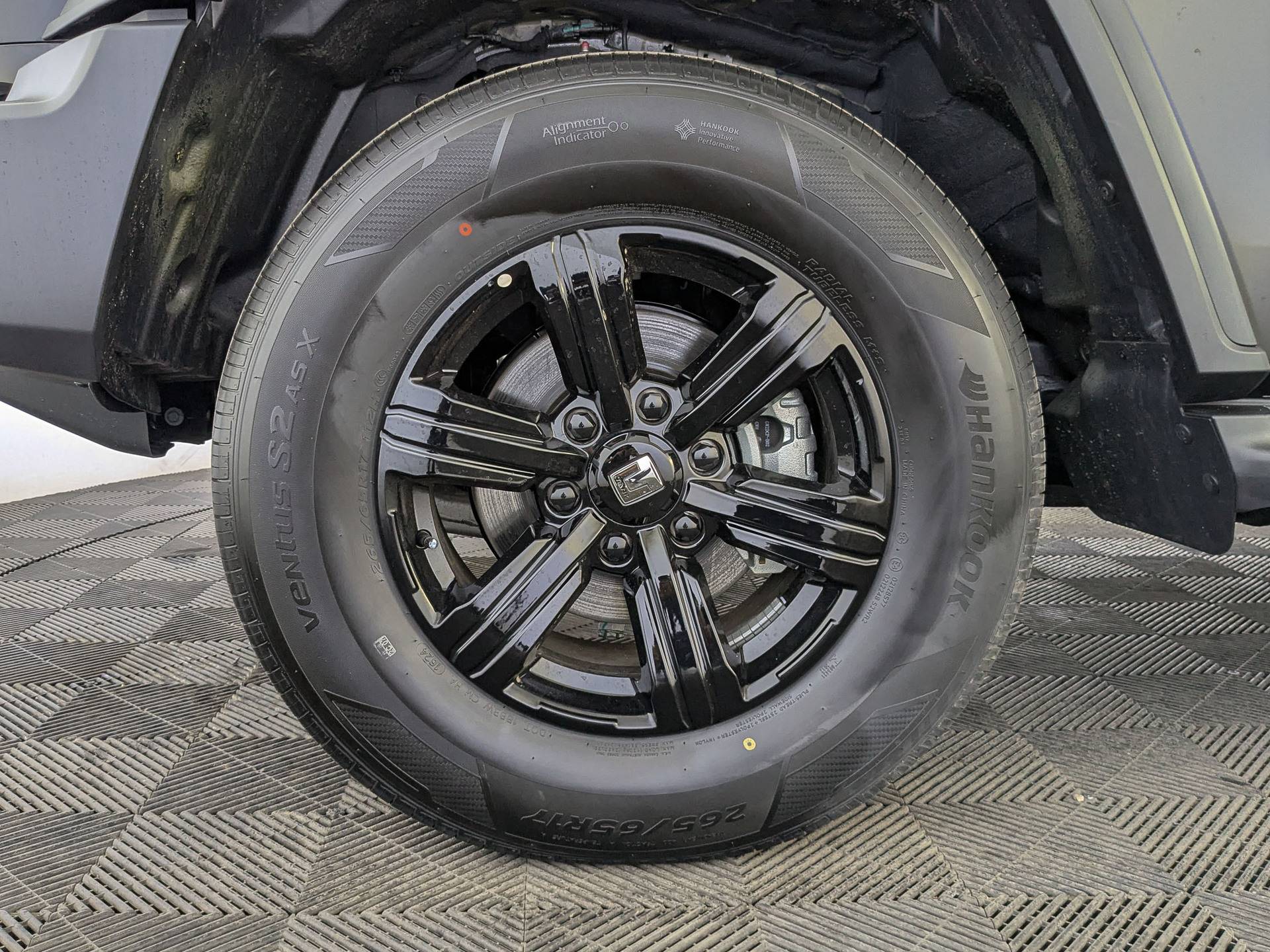 Tank 300 City Premium 2.0 8AT 4WD