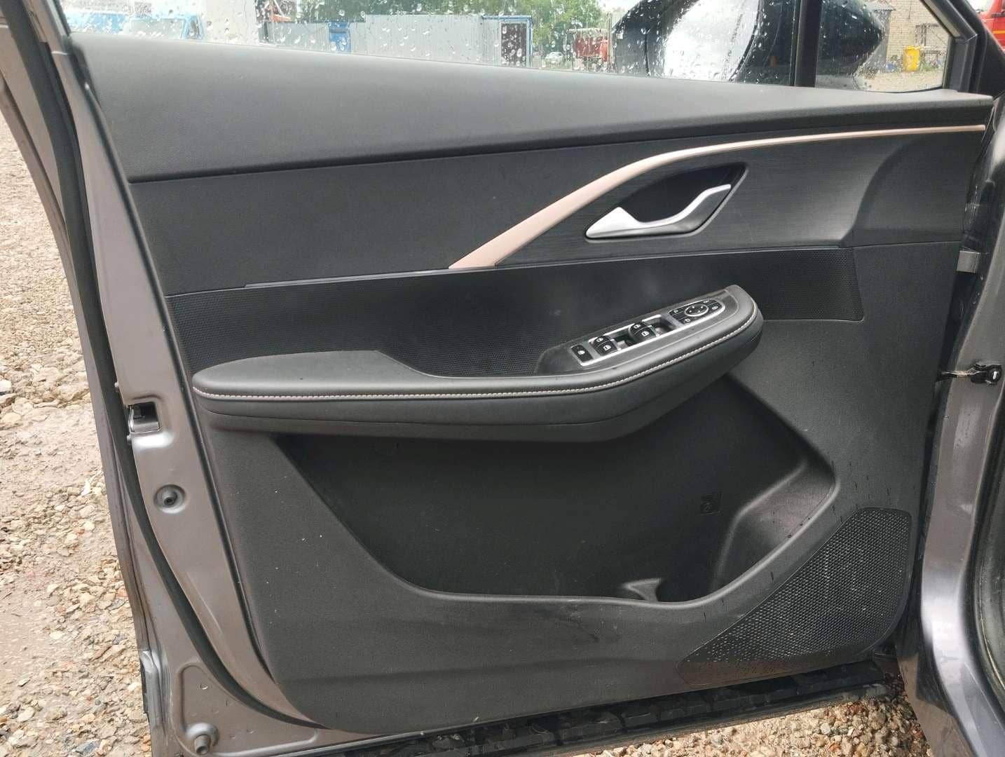 OMODA C5,  69 478 км, 2023 года в лизинг
