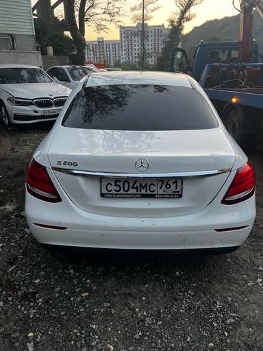 Mercedes-Benz E седан