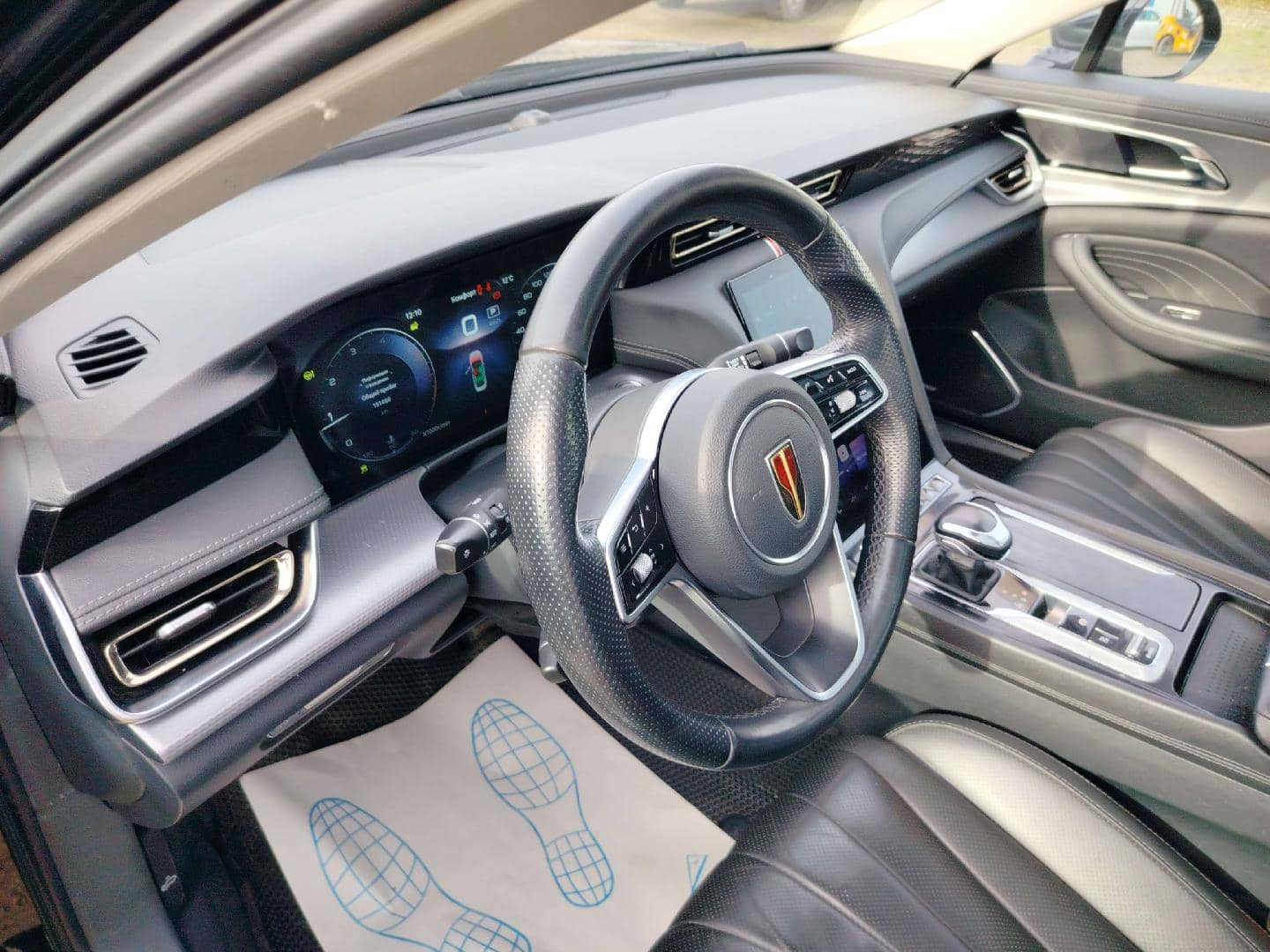 Hongqi H5,  151 466 км, 2024 года в лизинг