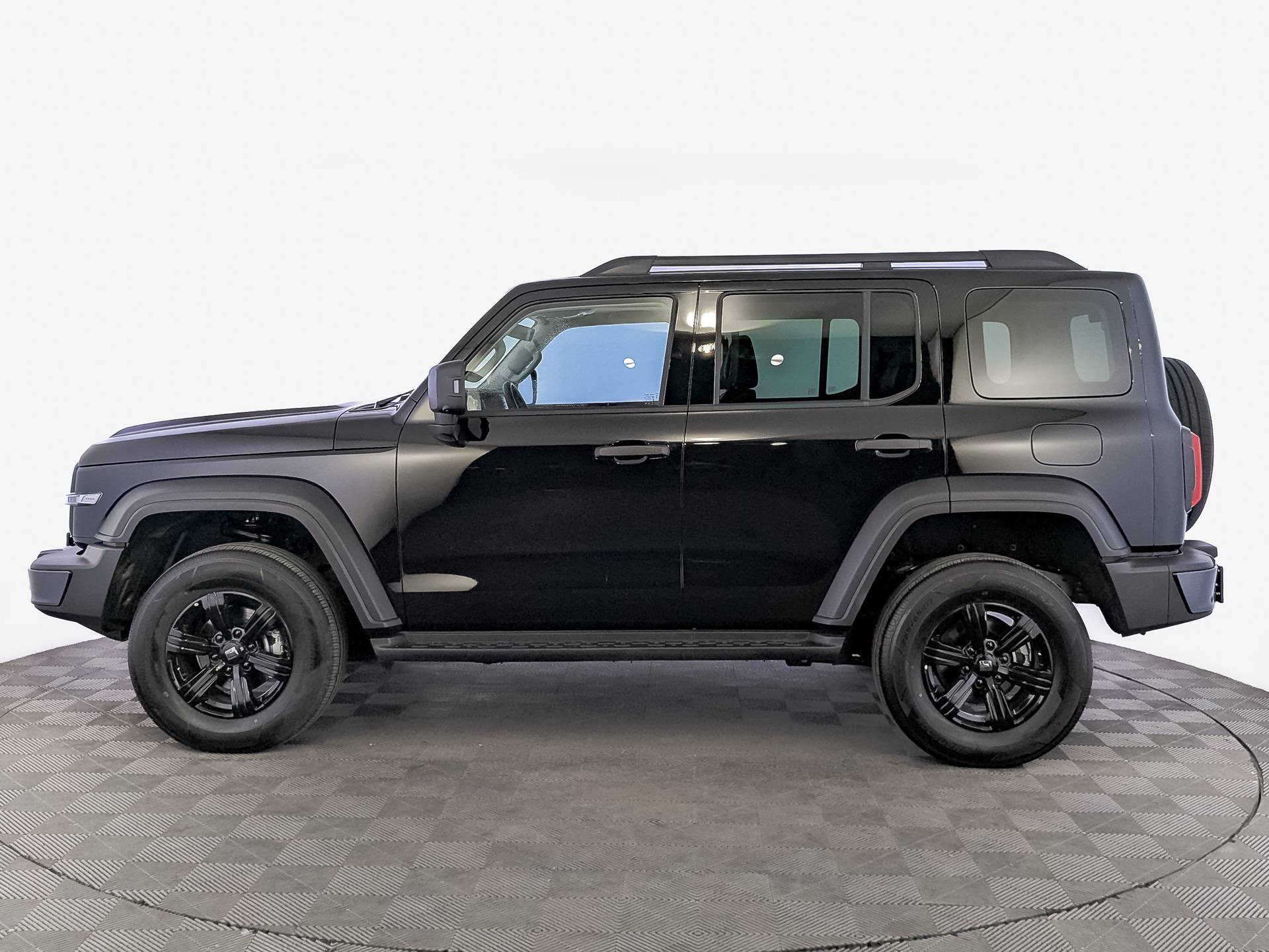 Tank 300 City Premium 2.0 8AT 4WD