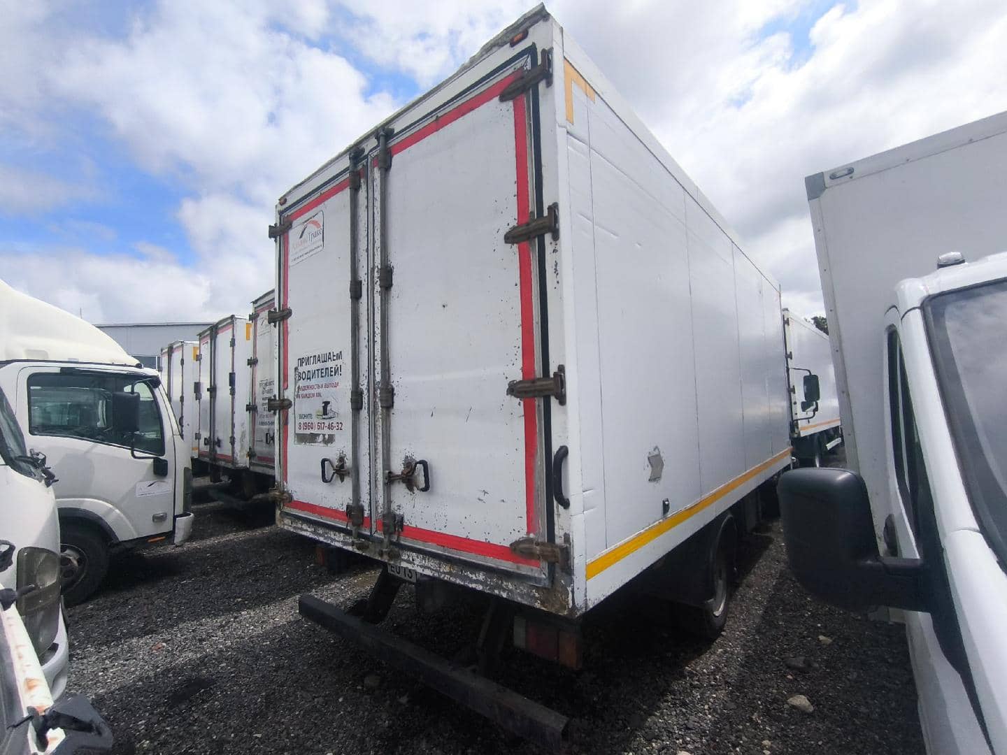 ISUZU NPR75LK,  348 243 км, 2019 года в лизинг