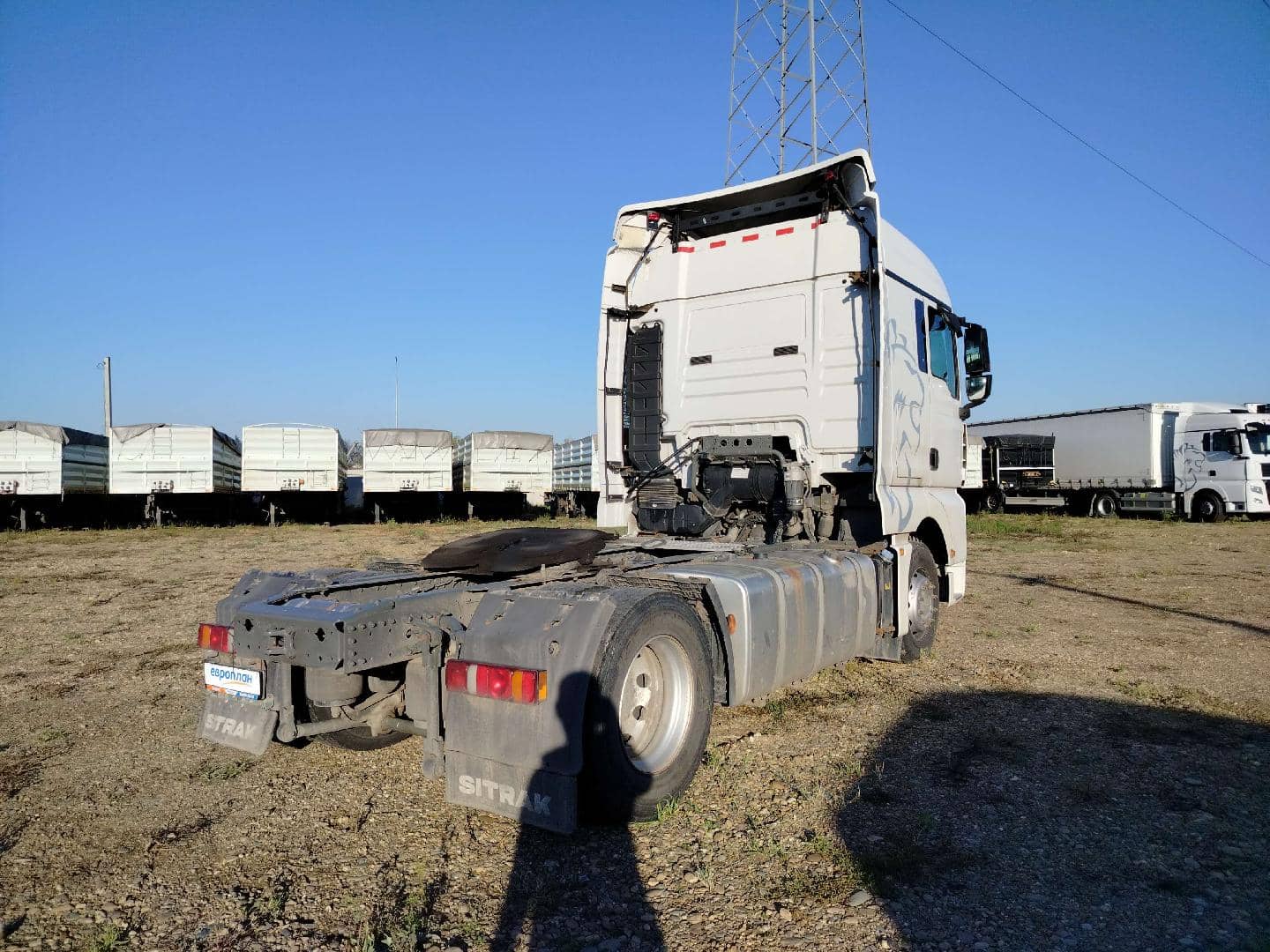 Sitrak C7H 4x2 ZZ4186V361HE,  500 000 км, 2022 года в лизинг