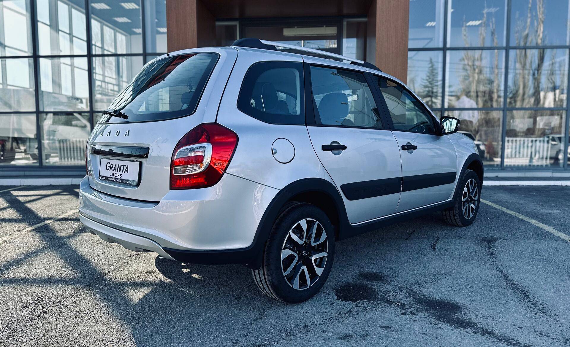 Lada Granta Cross Comfort 24 1.6 90hp 5MT