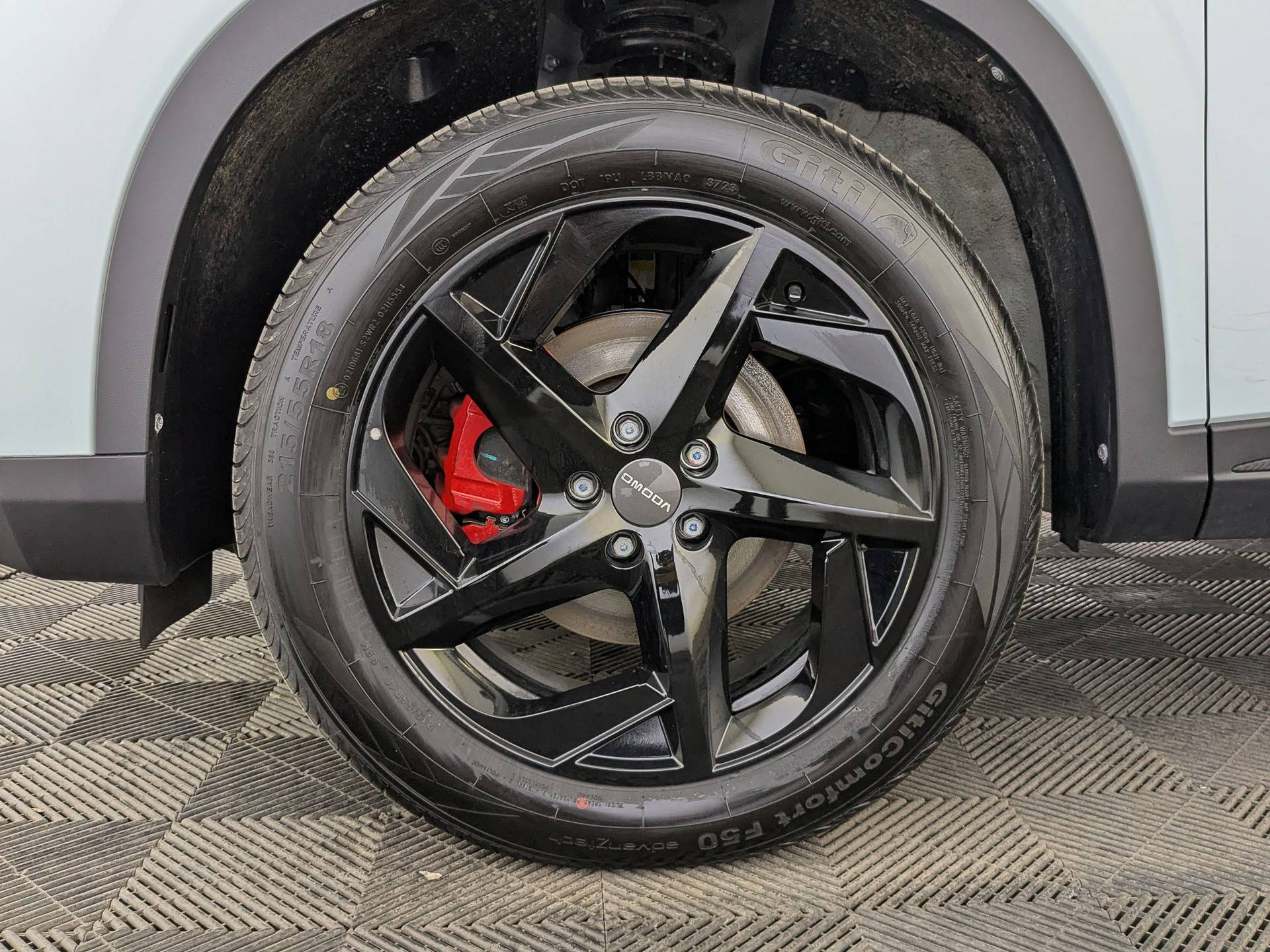 OMODA C5 Supreme 1.6 DCT AWD