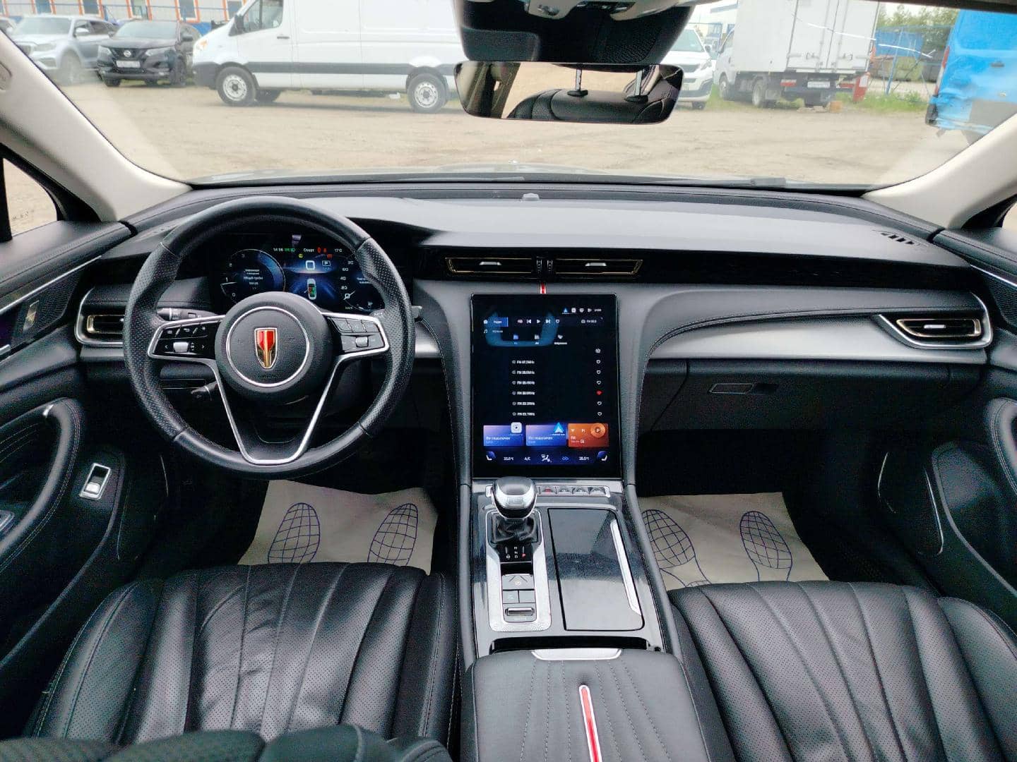 Hongqi H5,  99 426 км, 2024 года в лизинг