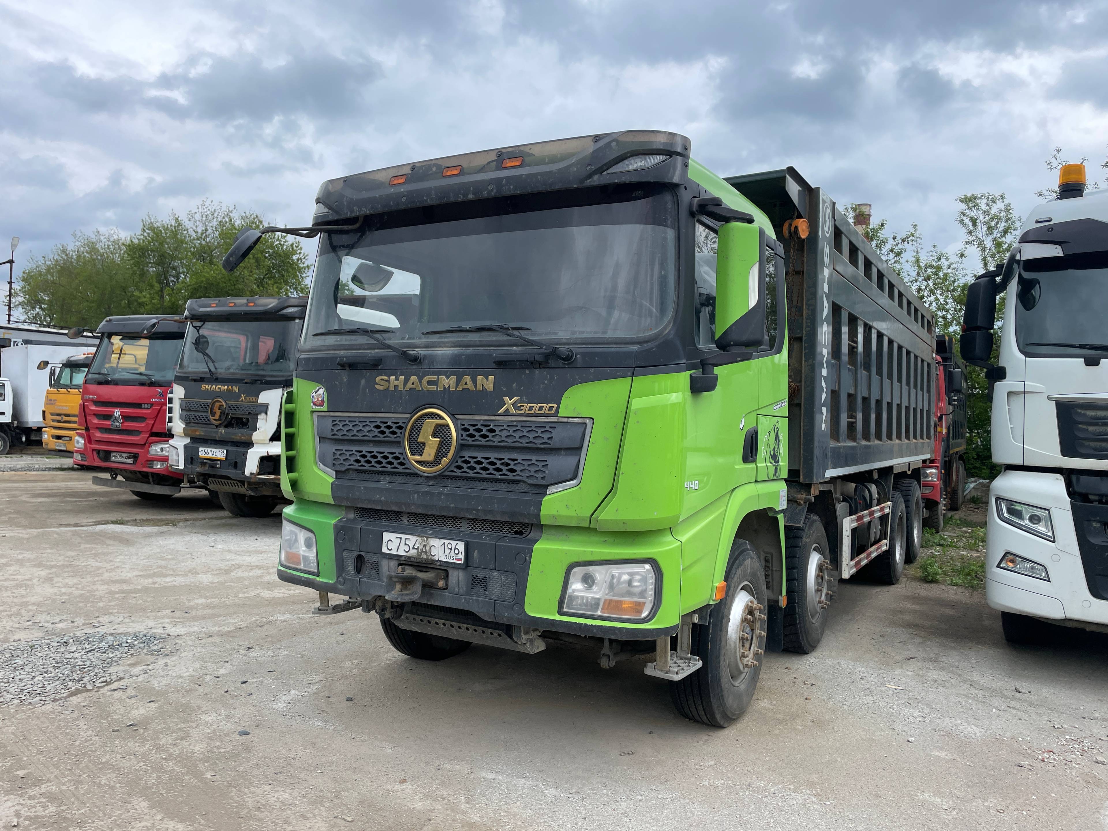 Shacman SX33186V366