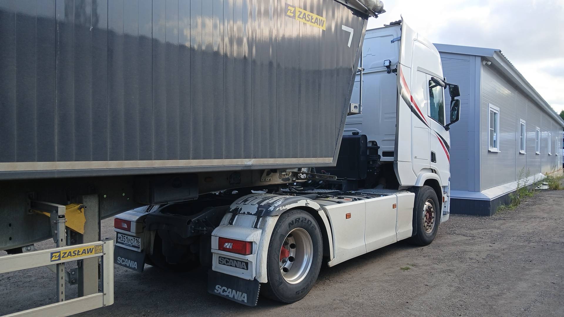 SCANIA R 450 LA4x2MNA (Topline),  865 000 км, 2018 года в лизинг